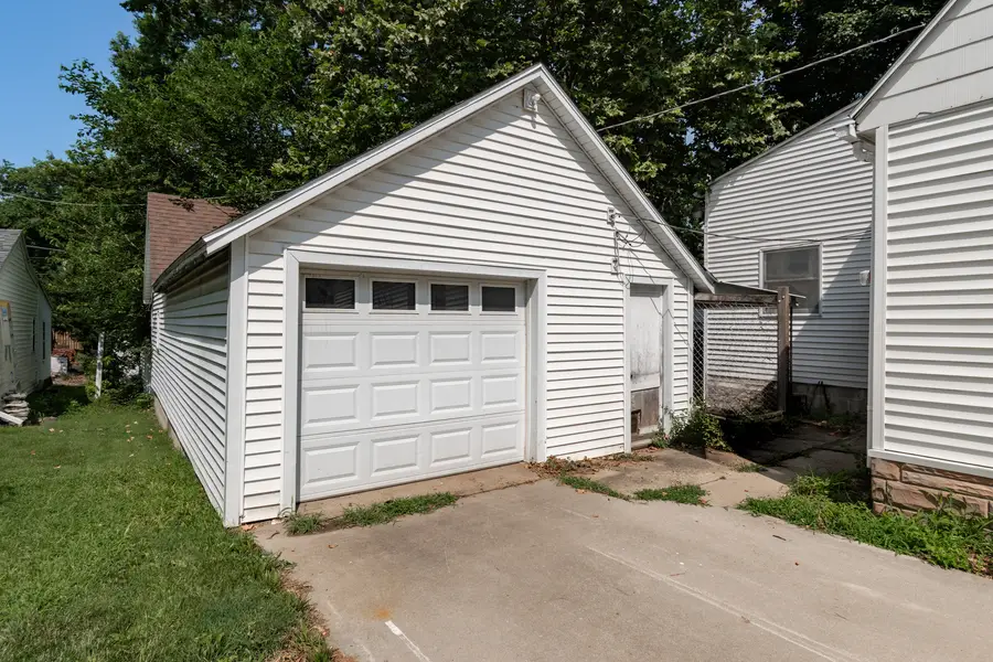 1109 N Mill Street, Pontiac, IL 61764 - #2