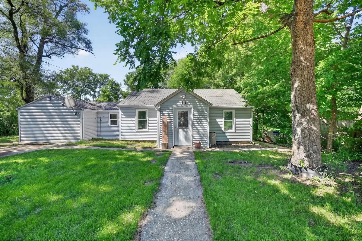316 Brooke Road, Rockford, IL 61109 - #1