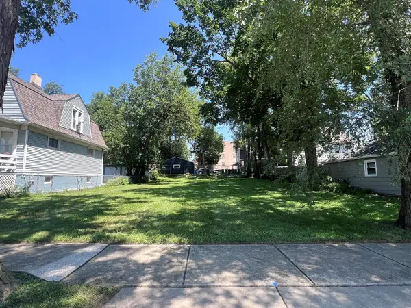 407 Brook Street, Elgin, IL 60120