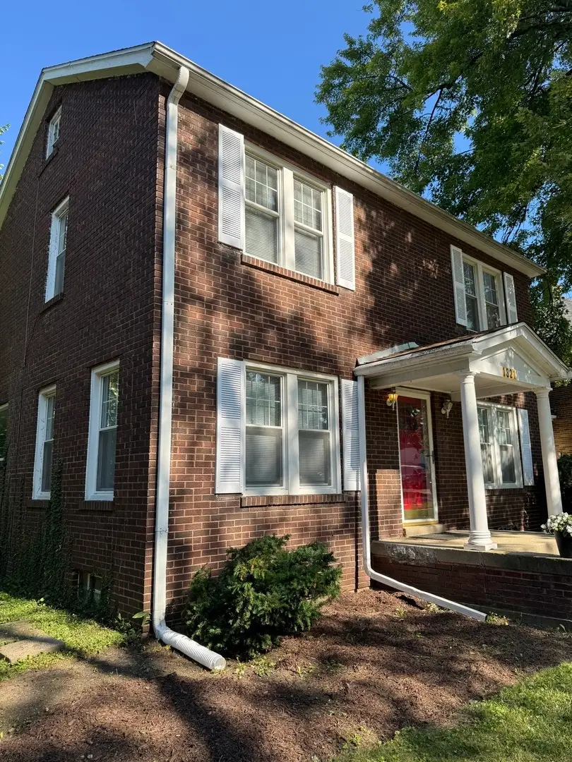 1321 N Jackson Street, Waukegan, IL 60085 - #2