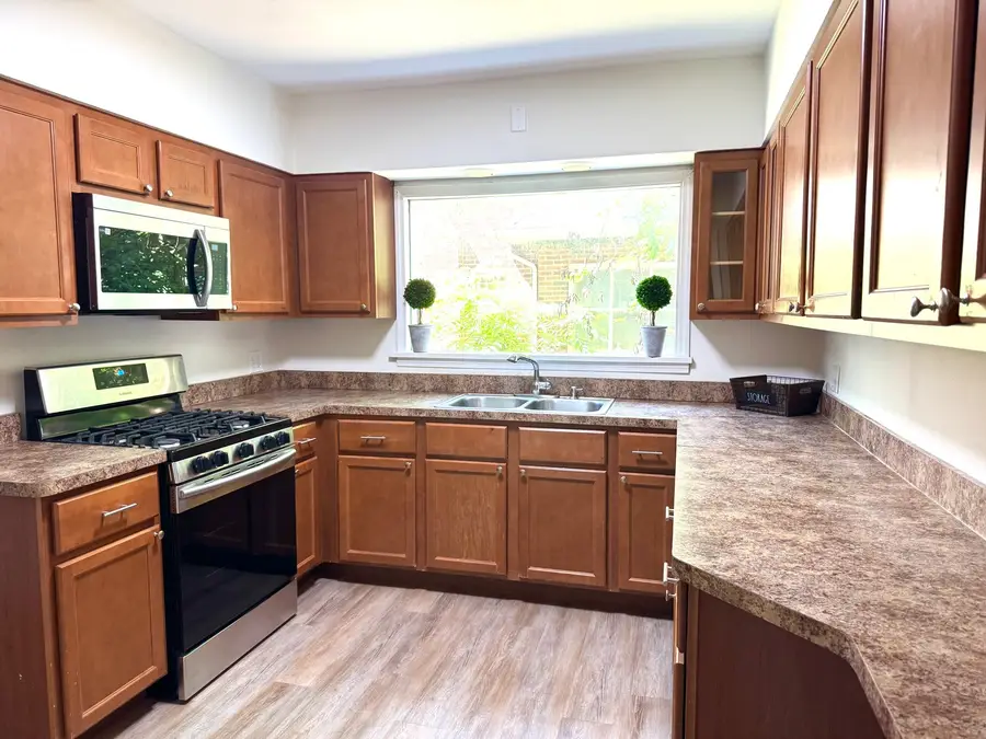 1321 N Jackson Street, Waukegan, IL 60085 - #3