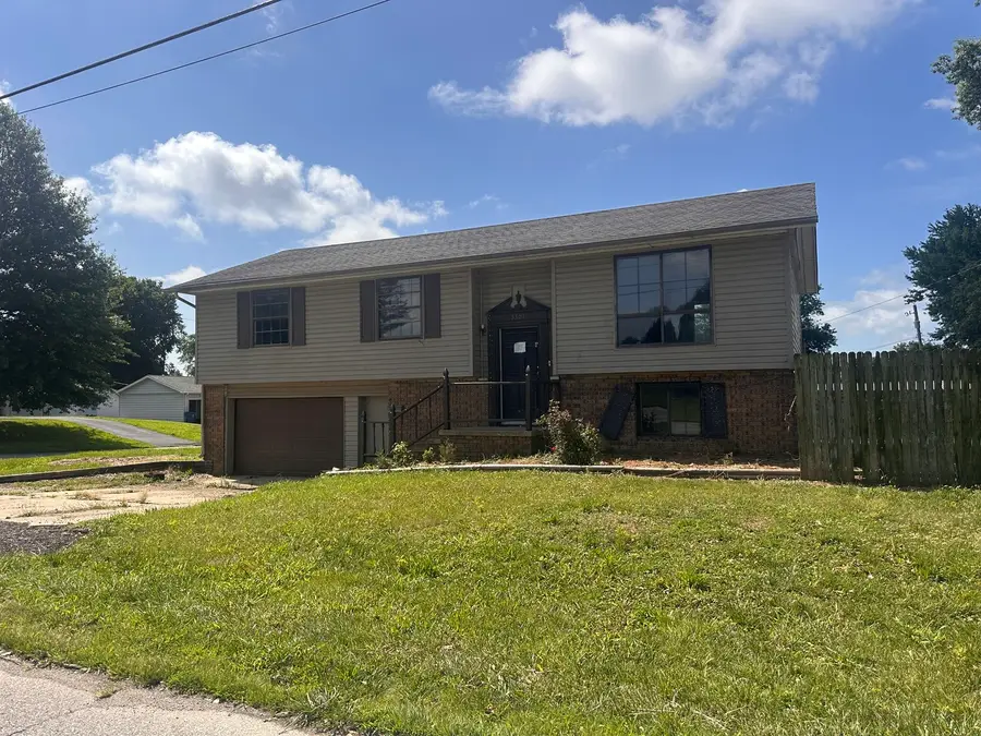 3301 Central Avenue, Mount Vernon, IL 62864 - #2