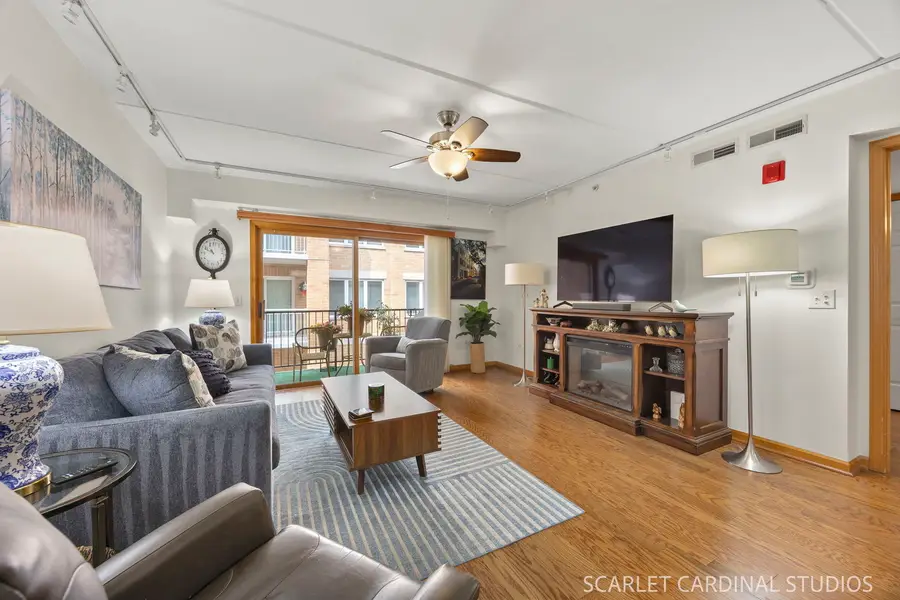 123 W Saint Charles Road #305, Lombard, IL 60148 - #3