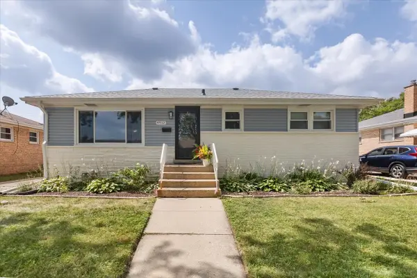 4912 Saint Paul Court, Hillside, IL 60162
