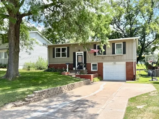 959 N Lincoln Avenue, Davenport, IA 52804 - #2