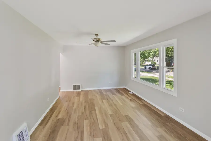 2110 Delaware Road, Waukegan, IL 60087 - #3
