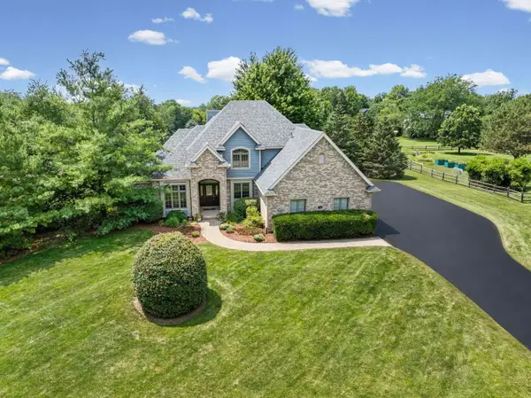 7205 Pierceshire Road, Spring Grove, IL 60081