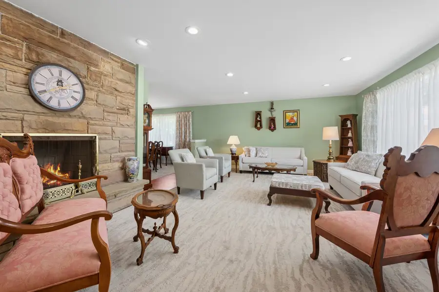 5626 N Kerbs Avenue, Chicago, IL 60646 - #3