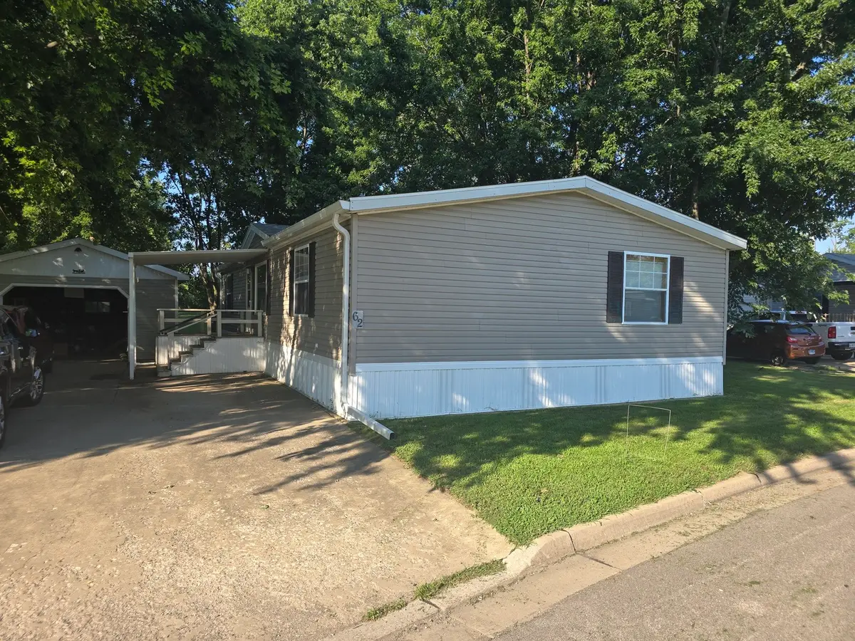 62 Avenue A, Bloomington, IL 61701 - #1