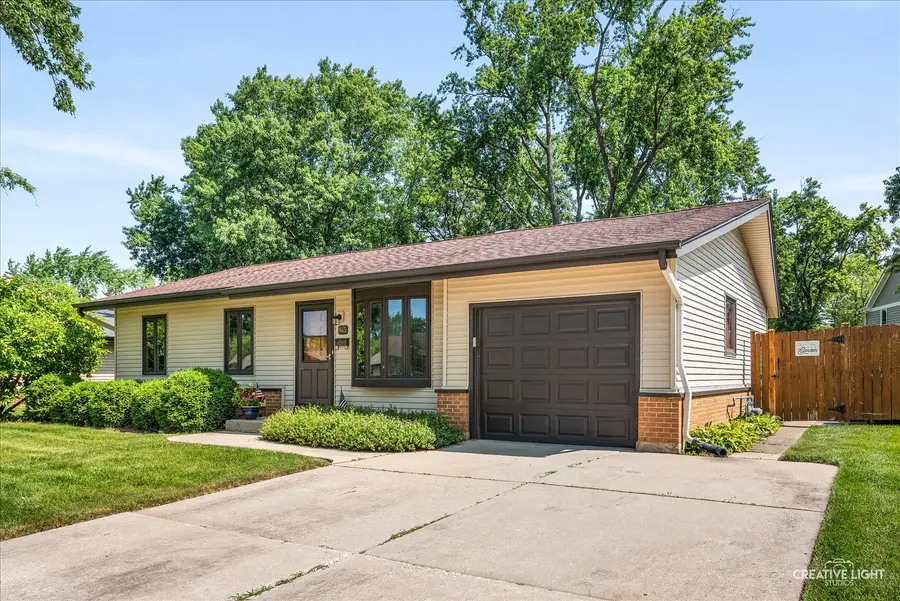 945 Victoria Lane, Elk Grove Village, IL 60007 - #2