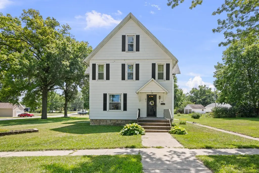 109 E Main Street, Atkinson, IL 61235 - #1
