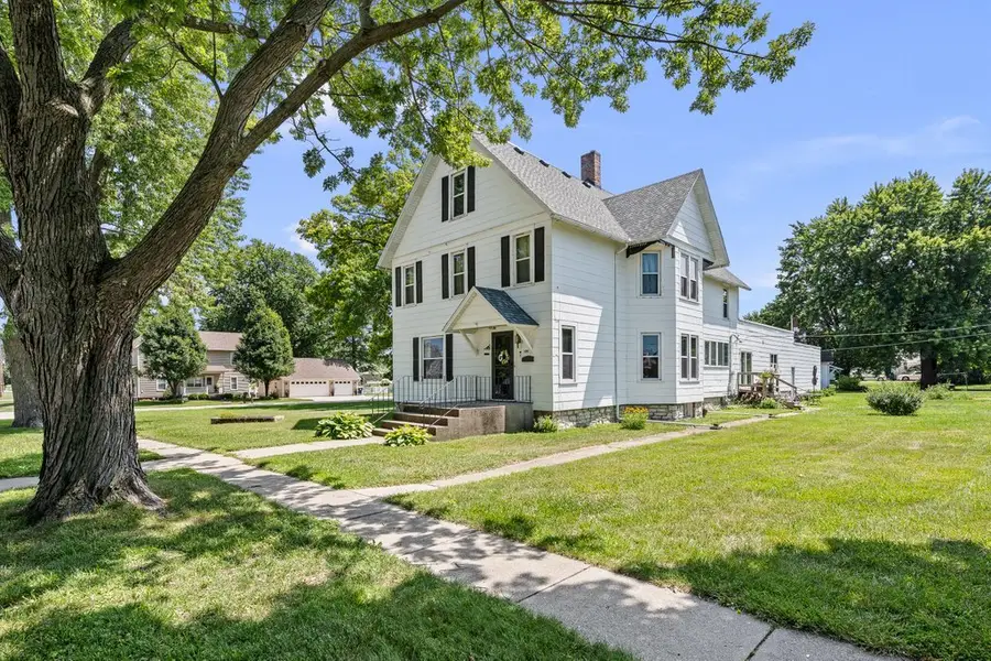 109 E Main Street, Atkinson, IL 61235 - #2