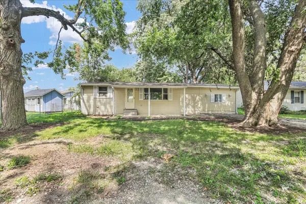 1003 S Pleasantview, Tuscola, IL 61953