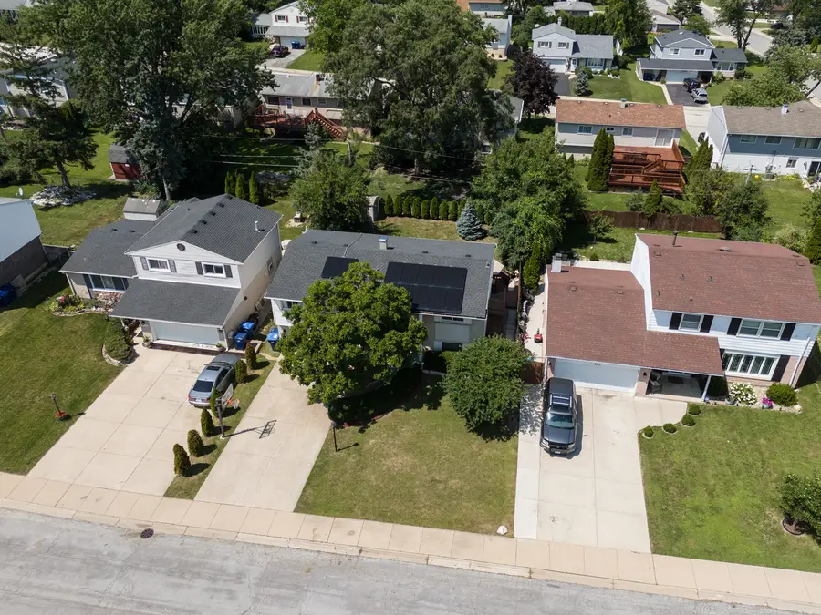 9020 Meadowview Drive, Hickory Hills, IL 60457 - #3