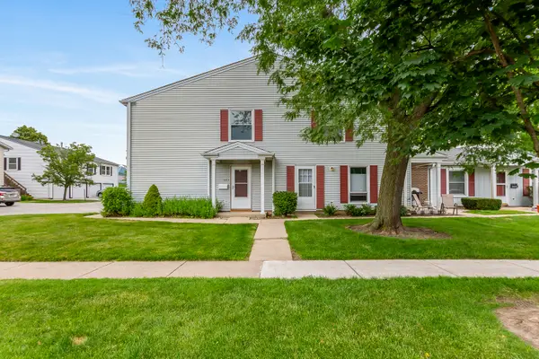 883 Wellington Avenue #61, Elk Grove Village, IL 60007