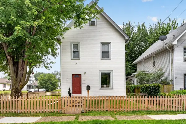 2310 11th Avenue B Avenue, Moline, IL 61265