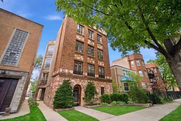 6246 N Richmond Street N, Chicago, IL 60659