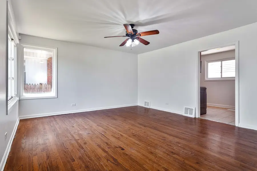 446 Oak Street, Des Plaines, IL 60016 - #2