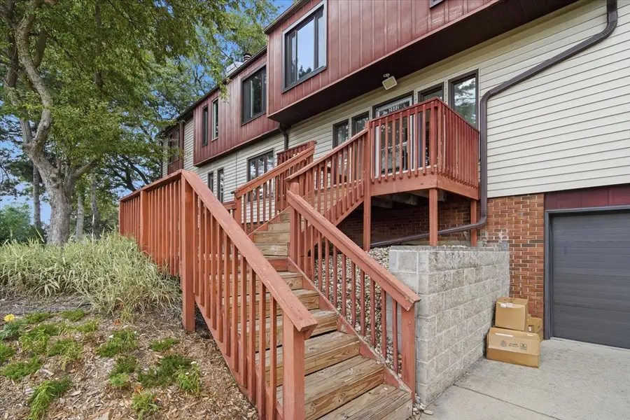 2802 E Lincoln Street #1B, Bloomington, IL 61704 - #2