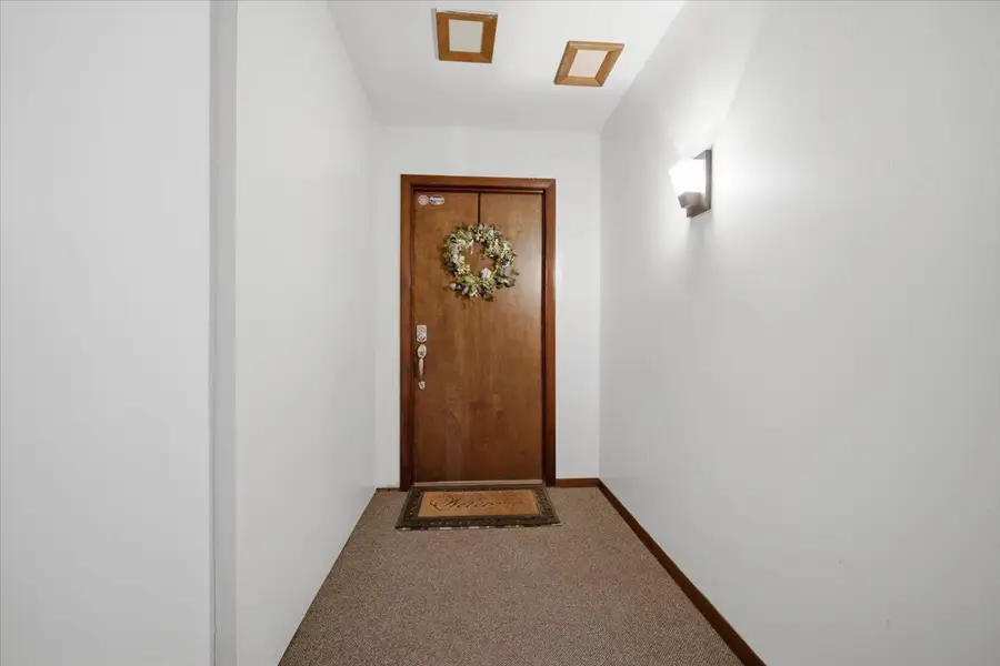 2802 E Lincoln Street #1B, Bloomington, IL 61704 - #3