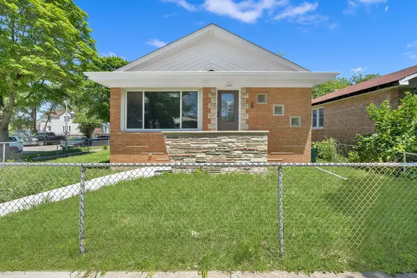 1924 W Marquette Road, Chicago, IL 60636