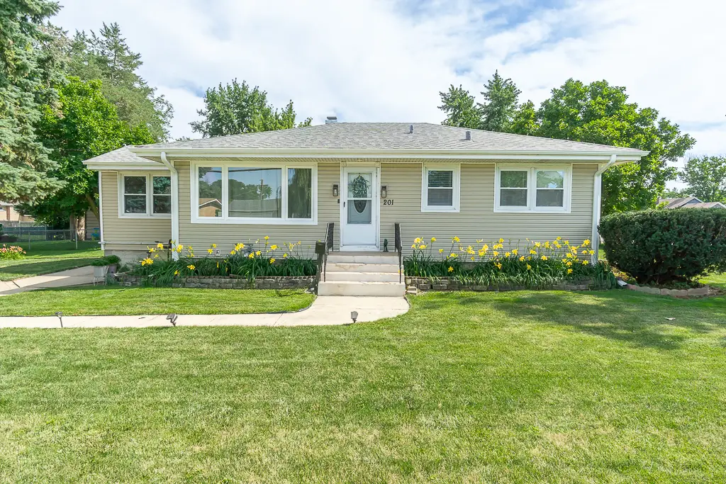 201 S Michigan Avenue, Addison, IL 60101 - #1
