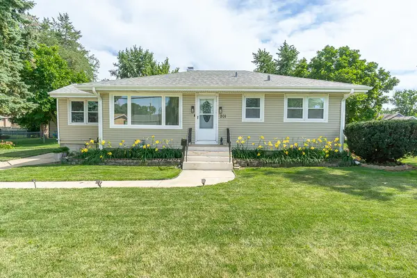 201 S Michigan Avenue, Addison, IL 60101