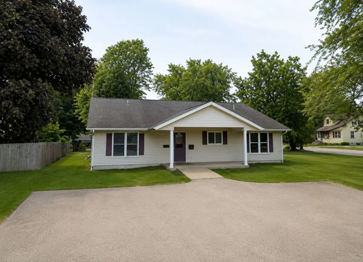 7 Arcade Court, Freeport, IL 61032 - #1