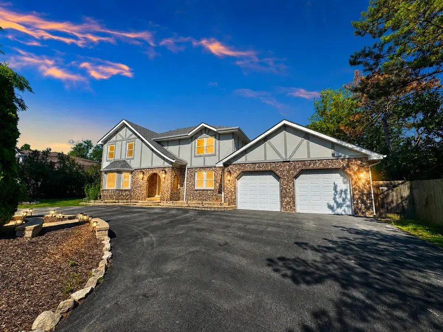 801 Waltz Court, Prospect Heights, IL 60070 - #2