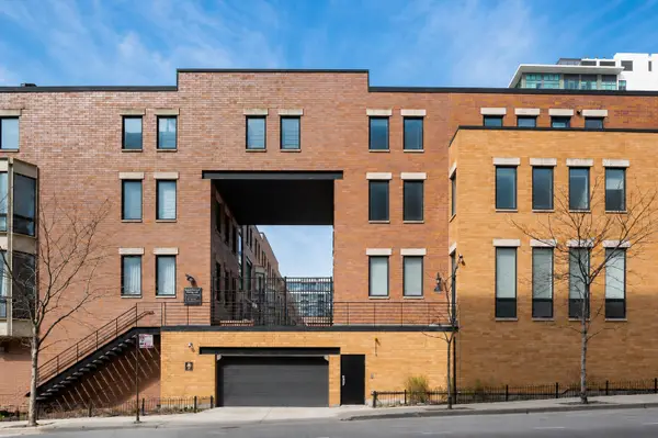 310 N Des Plaines Street #A, Chicago, IL 60661