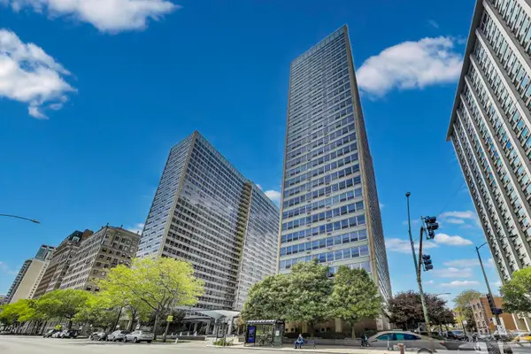 3550 N Lake Shore Drive #228, Chicago, IL 60657