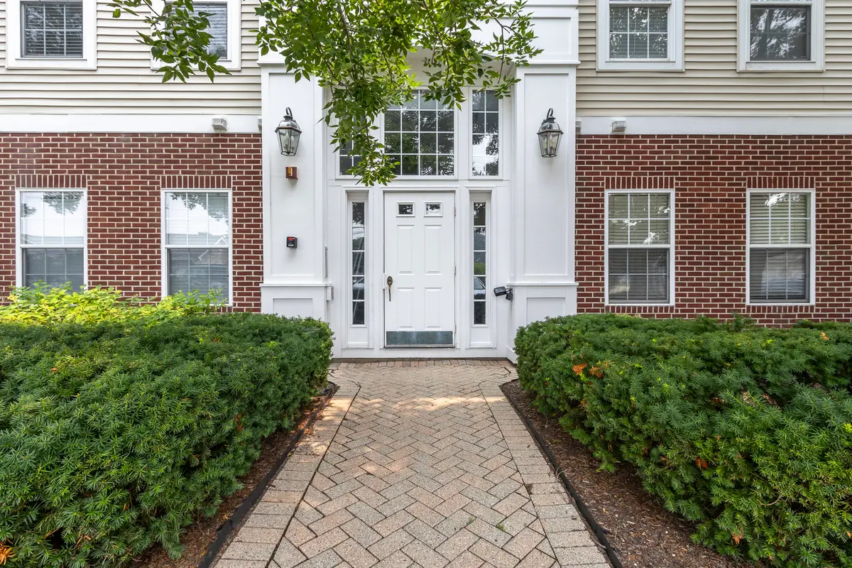 3275 Stratford Court #2-C, Lake Bluff, IL 60044 - #1