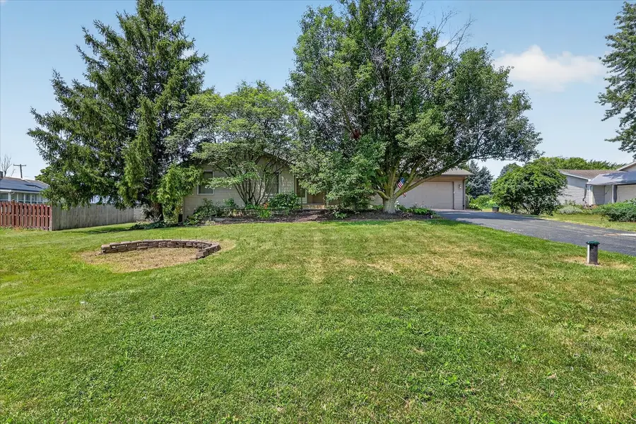 6370 Broadview Avenue, Belvidere, IL 61008 - #2