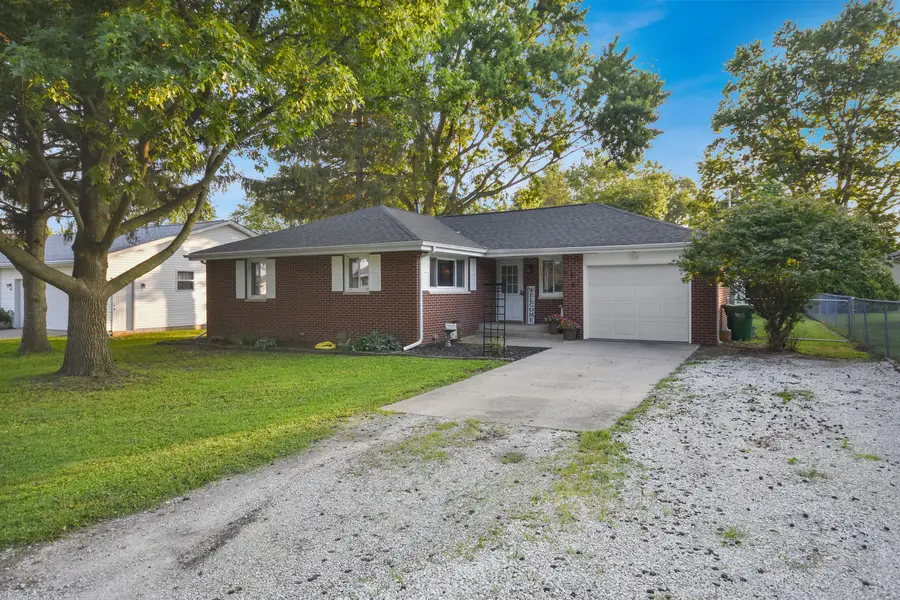 501 S Walnut Street, Bondville, IL 61815 - #3