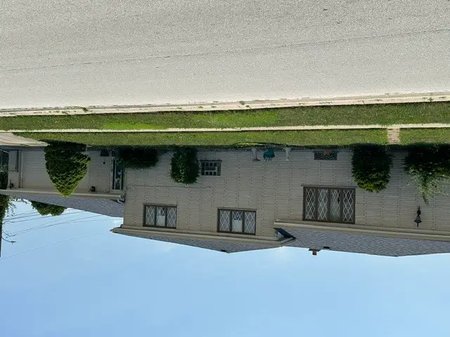 526 Manistee Avenue, Calumet City, IL 60409 - #2