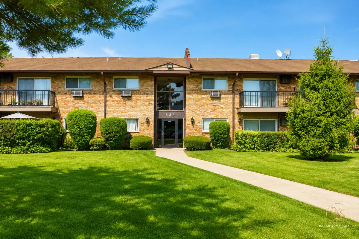 836 E Old Willow Road #213, Prospect Heights, IL 60070 - #1