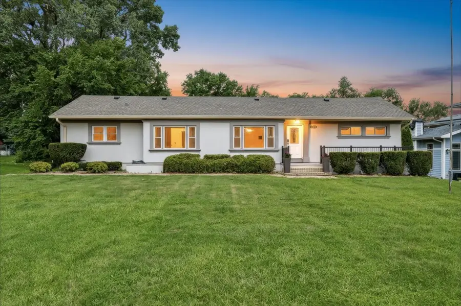 7154 Fair Elms Avenue, Burr Ridge, IL 60527 - #2