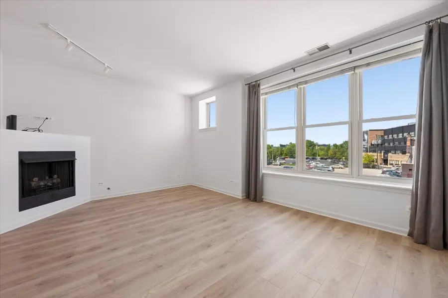 1341 N Halsted Street #3N, Chicago, IL 60642 - #2