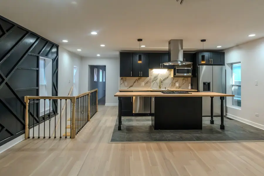 9422 S Indiana Avenue, Chicago, IL 60619 - #2