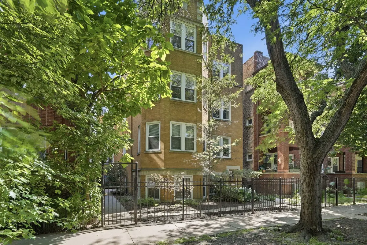1733 W Catalpa Avenue #1, Chicago, IL 60640 - #1