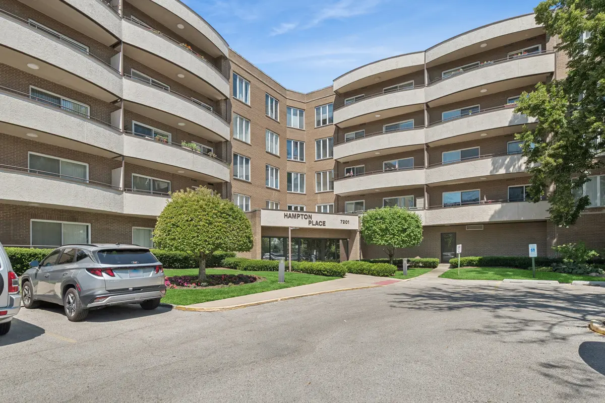 7201 N Lincoln Avenue #403, Lincolnwood, IL 60712 - #1