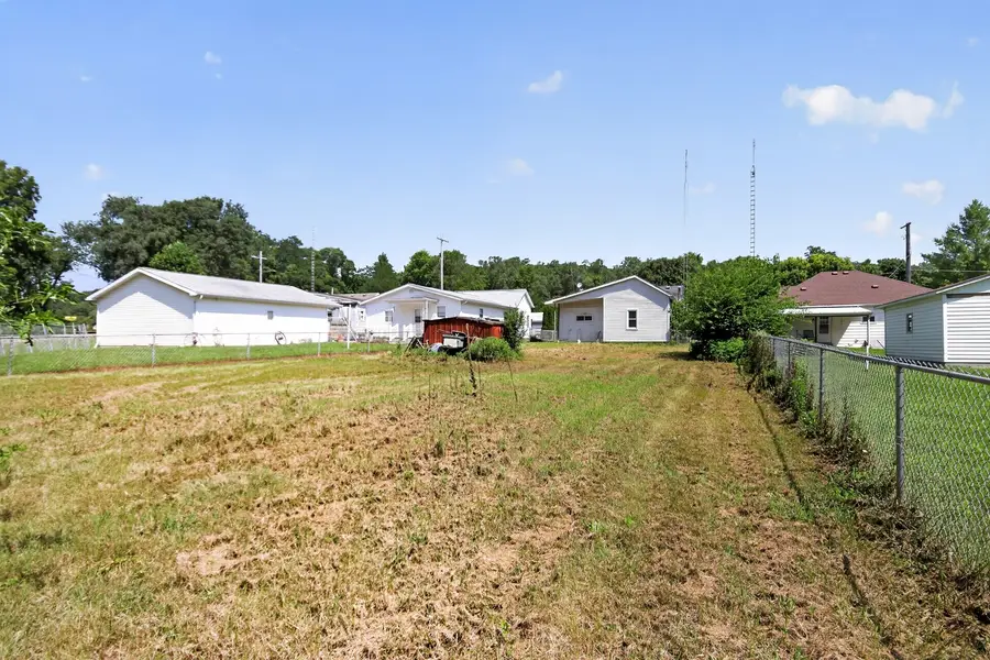 210 E Liberty Street, Petersburg, IL 62675 - #2