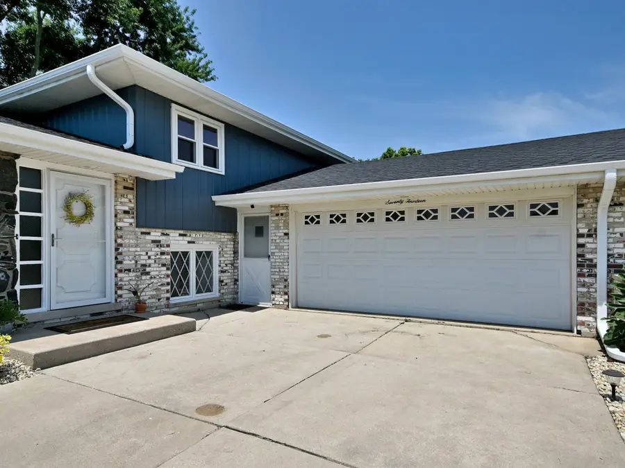 7014 Wilcox Avenue, Darien, IL 60561 - #3