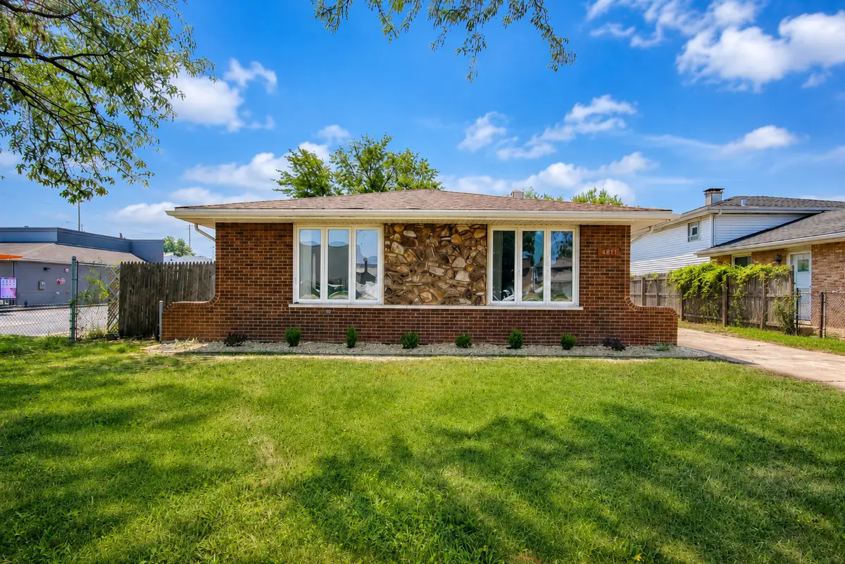 4811 W 121st Place, Alsip, IL 60803 - #1