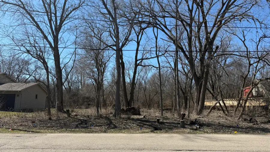 1 E Hilltop Boulevard, McHenry, IL 60050 - #2