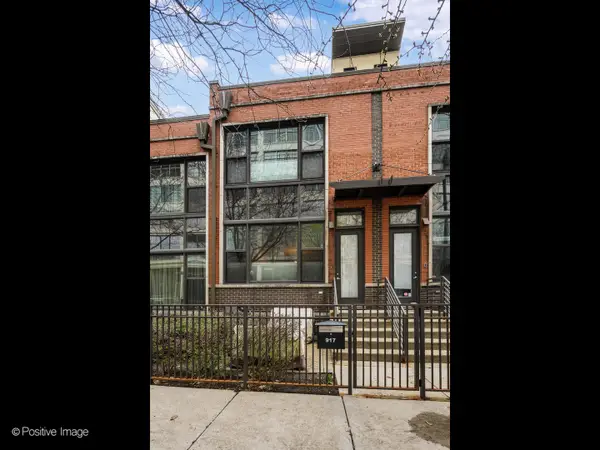 917 N Kingsbury Street, Chicago, IL 60610
