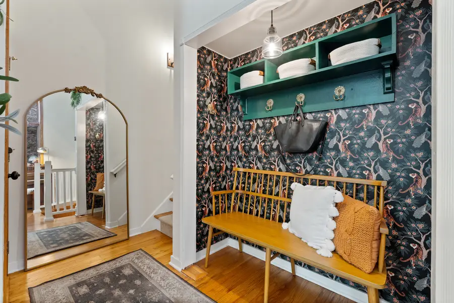 1050 W Webster Avenue #1E, Chicago, IL 60614 - #2