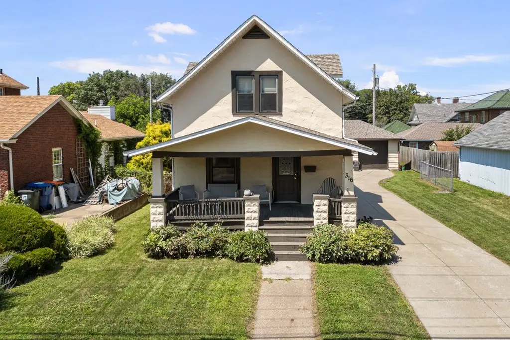 316 W Central Park Avenue, Davenport, IA 52803 - #1