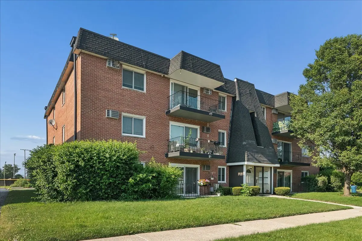 12850 Crestbrook Court #7, Crestwood, IL 60418 - #1