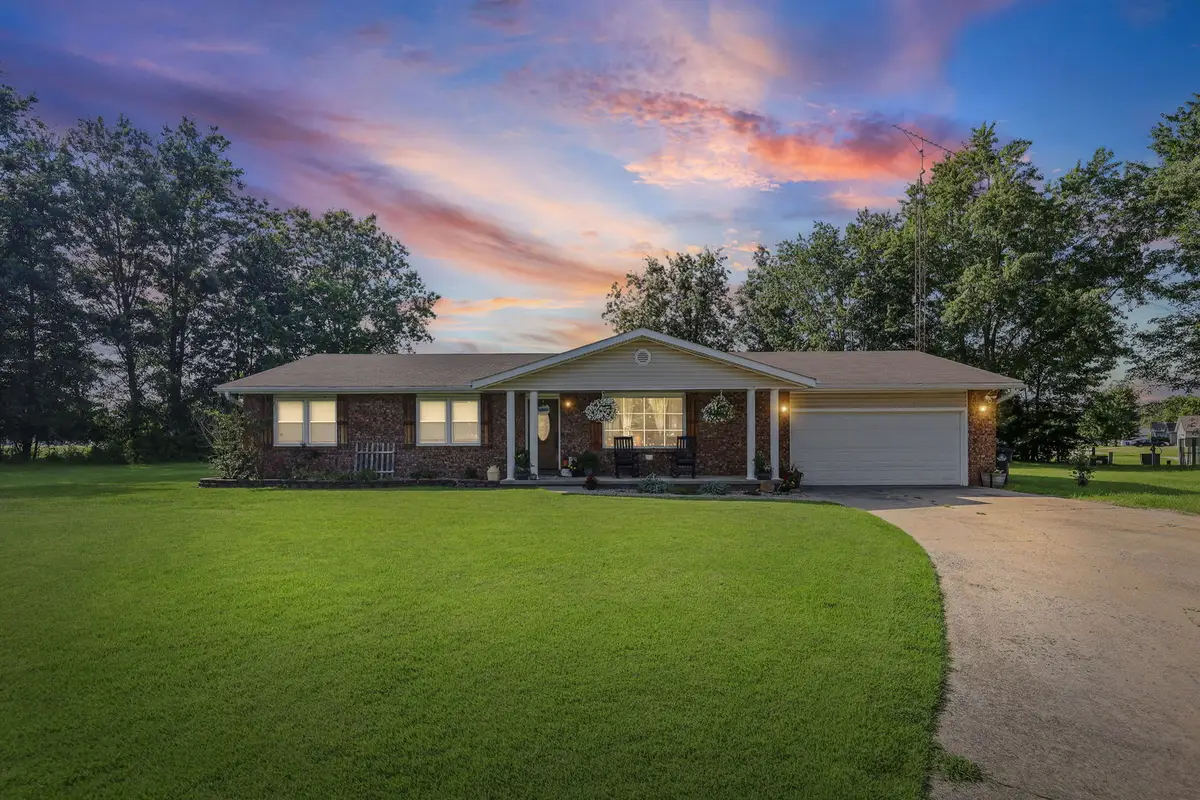 380 Northwood, Salem, IL 62881 - #1